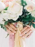 luxury-wedding-bride-bouquet-heirloom