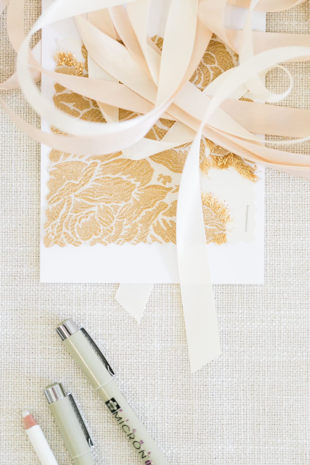 Gift Box, ribbon, pens
