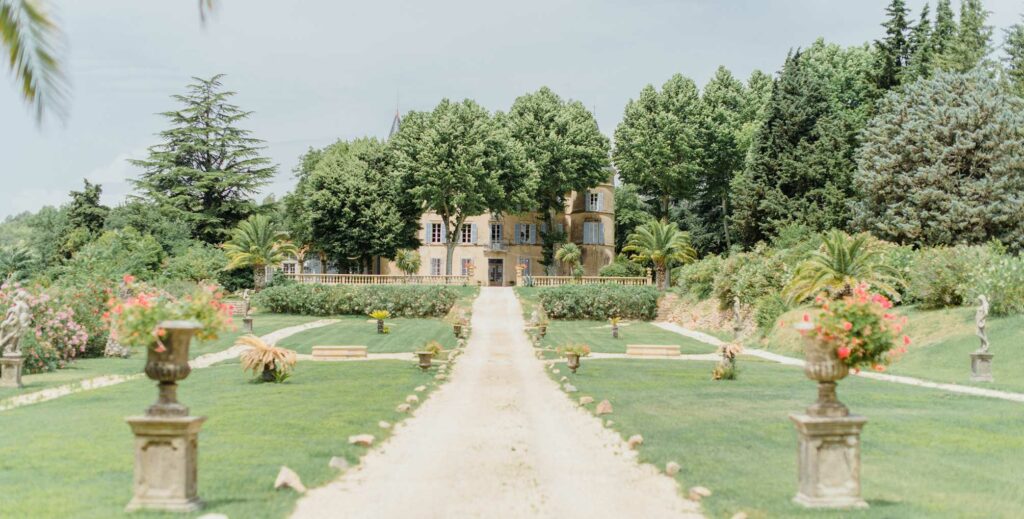 Chateau Bee, destination wedding planning, France destination wedding venue